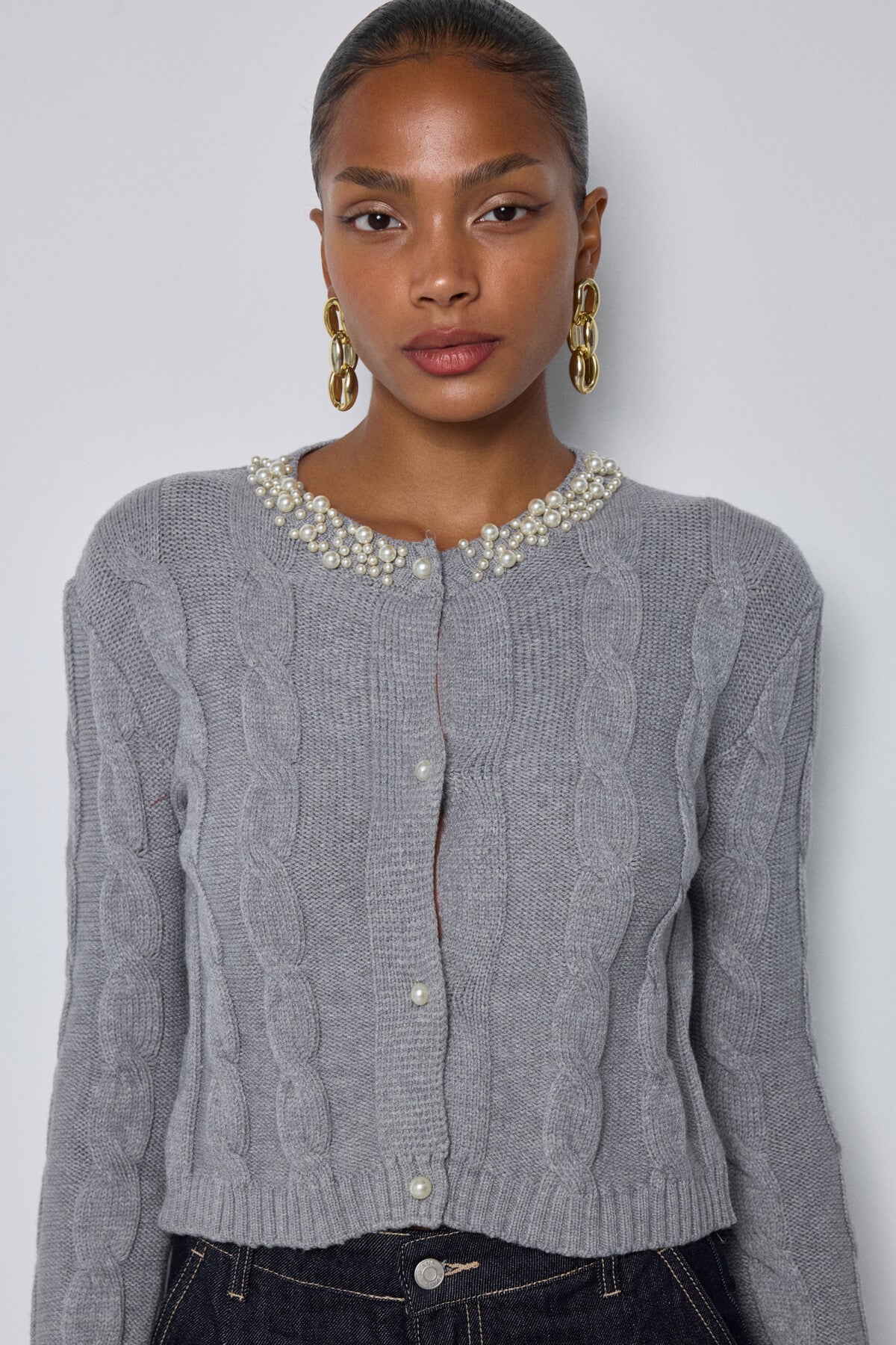 Knit cardigan – pearl collar